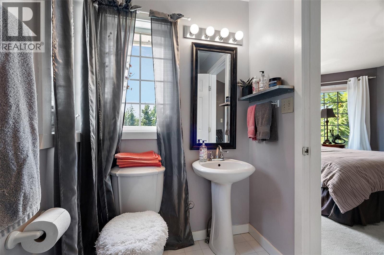 405 Coralee Pl - 33