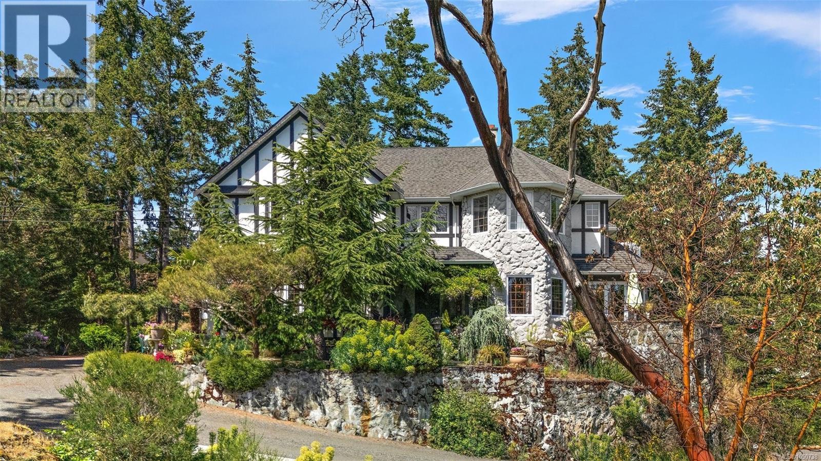 405 Coralee Pl - 1