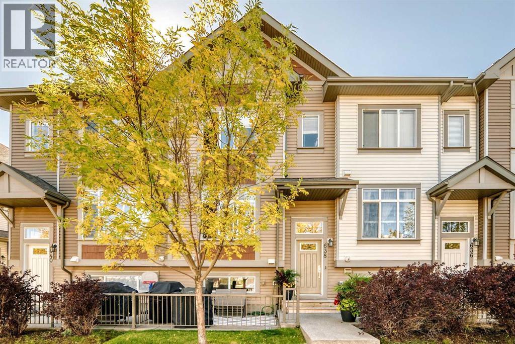 638 Copperpond Boulevard SE, Calgary, Alberta, T2Z5B9