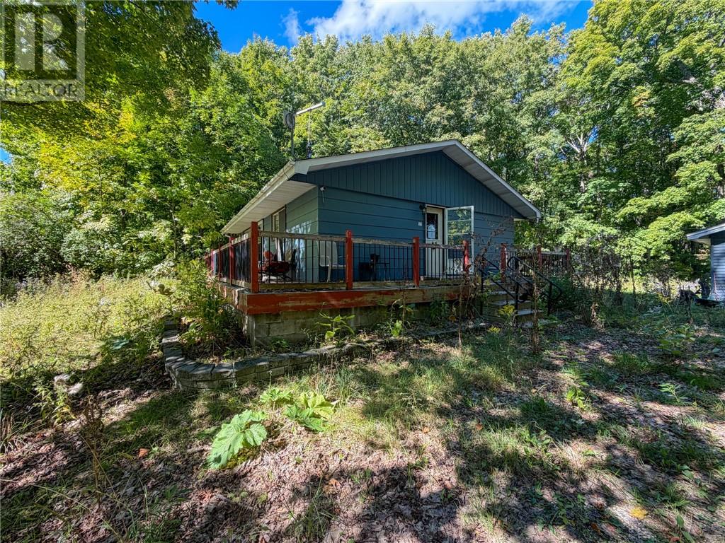 16 Bastien Road, Mindemoya, Manitoulin Island — photo 4