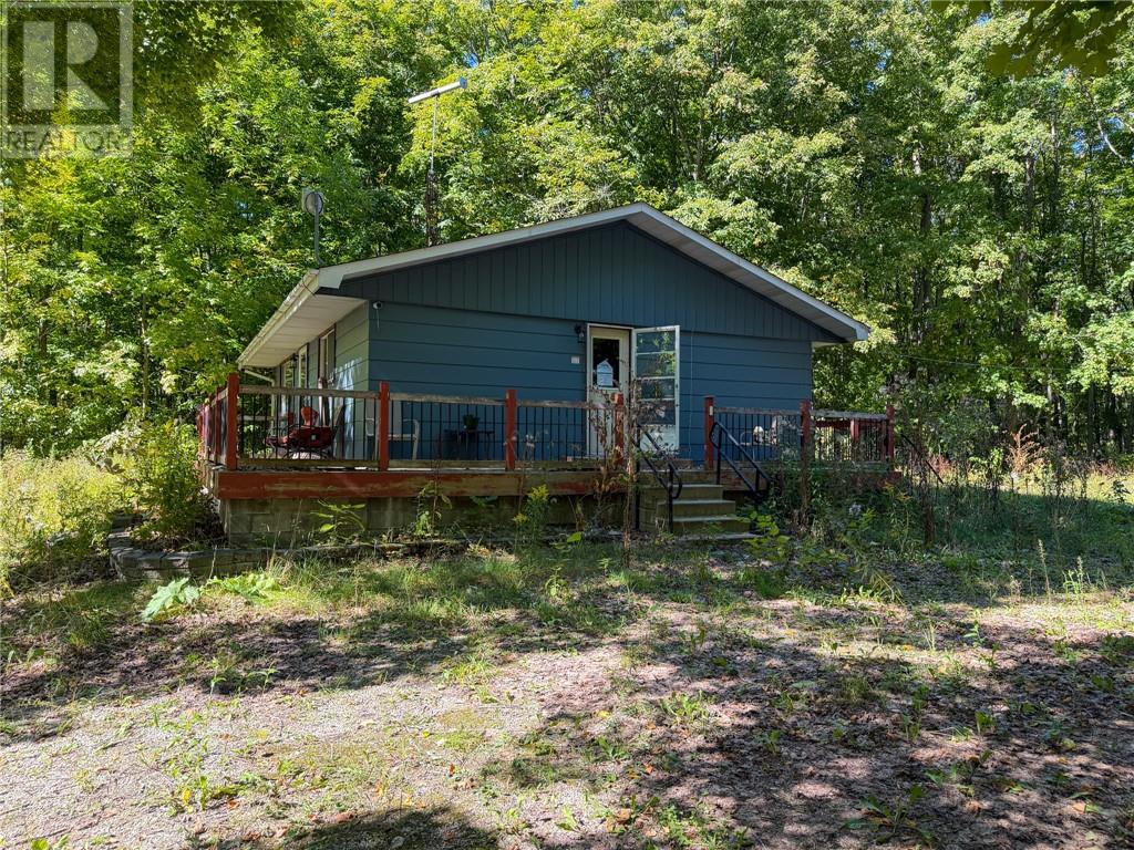 16 Bastien Road, Mindemoya, Manitoulin Island — photo 6