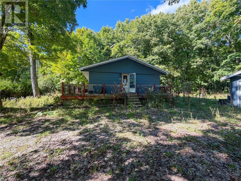 16 Bastien Road, Mindemoya, Manitoulin Island — photo 7