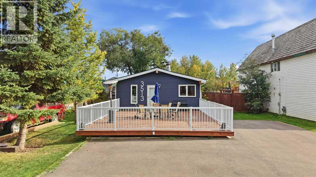 Listing photo – 3513 50 Avenue, Sylvan Lake
