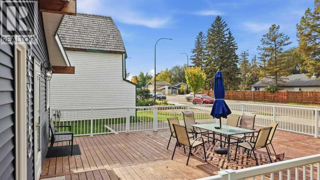 Listing photo – 3513 50 Avenue, Sylvan Lake