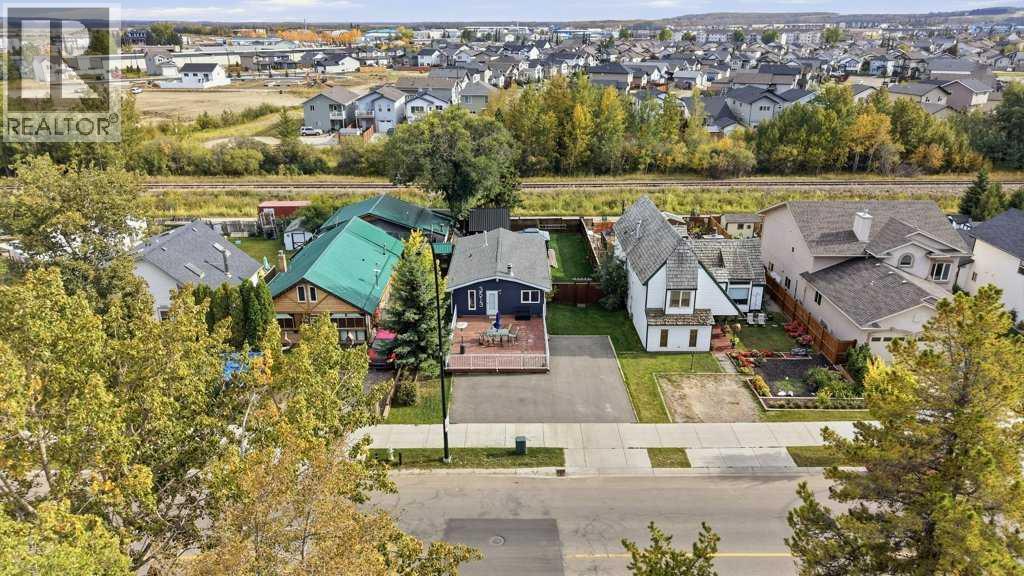 Listing photo – 3513 50 Avenue, Sylvan Lake