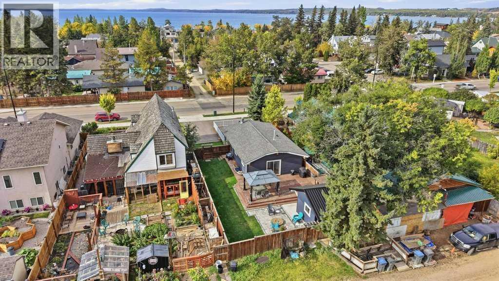 Listing photo – 3513 50 Avenue, Sylvan Lake