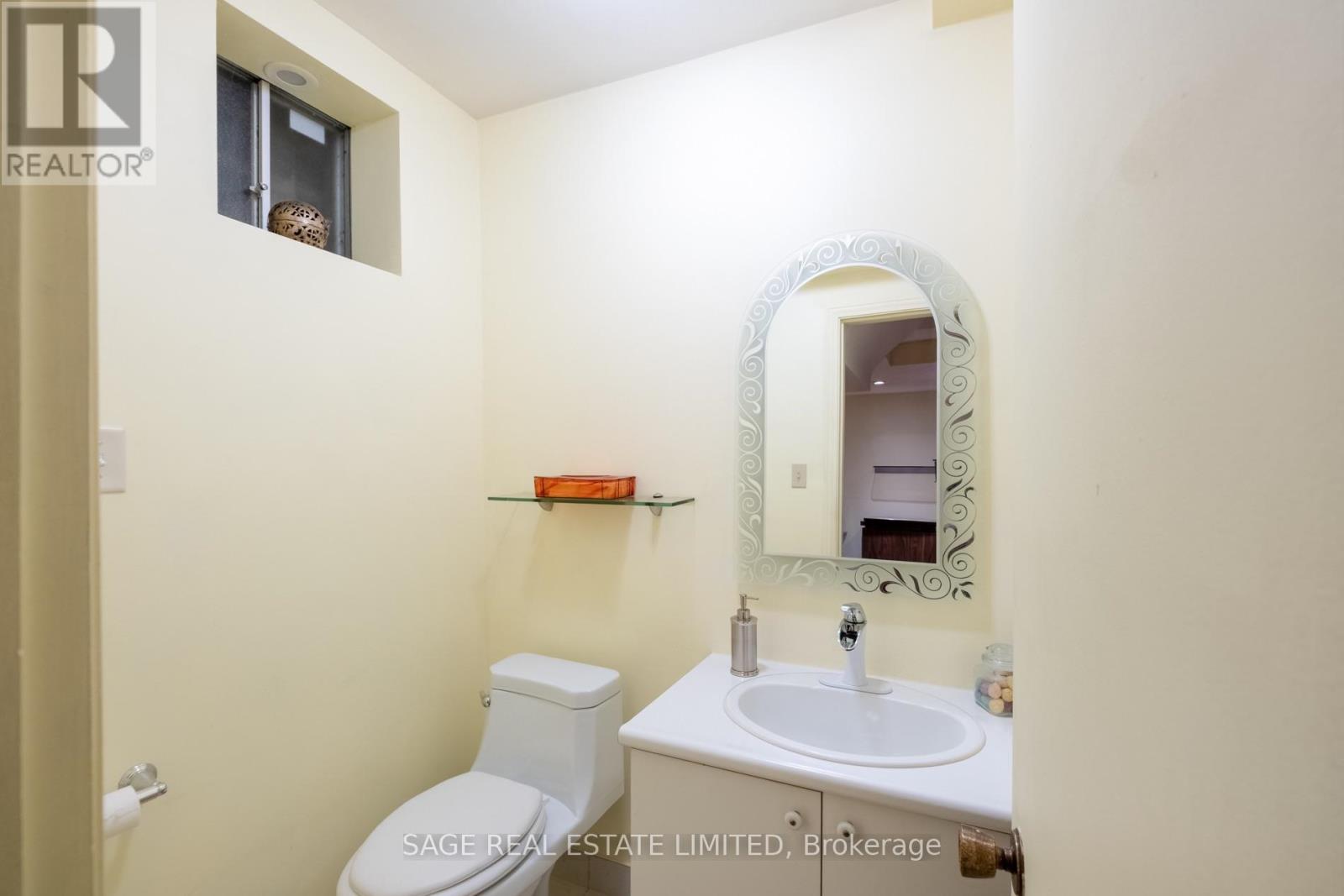 234 YORK MILLS ROAD - 44