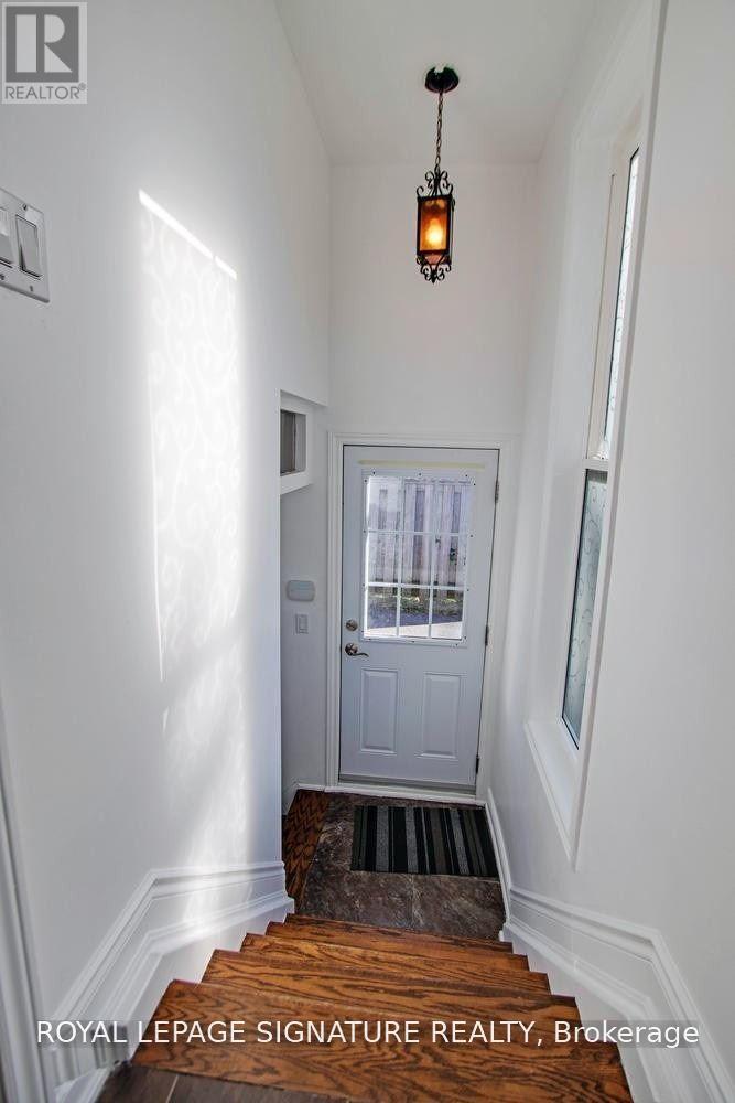 11 PATRICK DRIVE, Aurora (Aurora Highlands) — photo 9