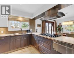 5pc Bathroom - 4615 14a Street Sw, Calgary, AB T2T3Y4 Photo 10
