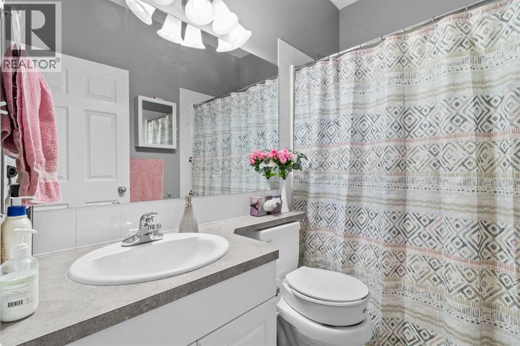 Listing photo – 2, 939 Ramage Crescent, Red Deer