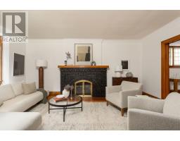 Bedroom 3 - 30 Baby Point Road, Toronto, ON M6S2G1 Photo 6
