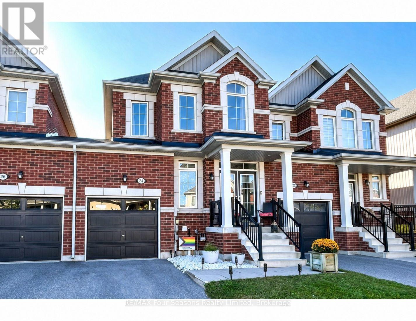 24 BARFOOT STREET, Collingwood