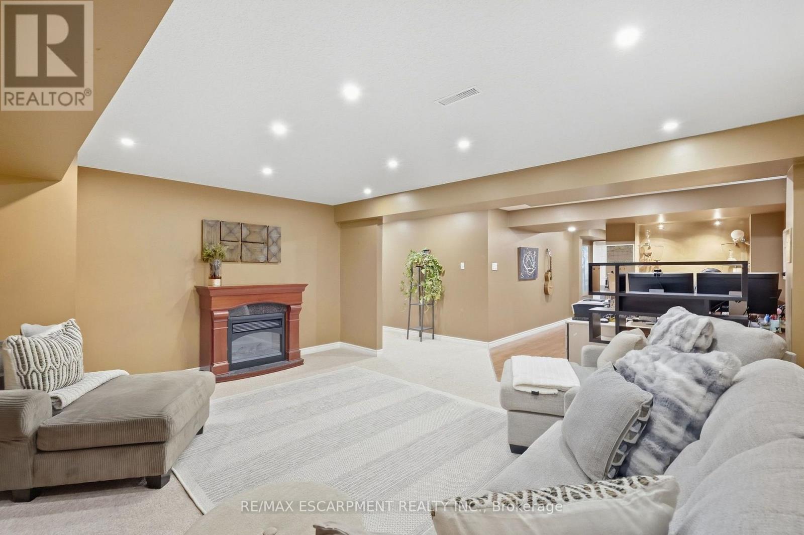 303 WEBSTER ROAD - 30