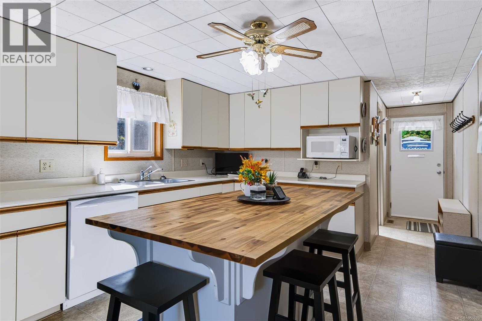 5397 Golden St - 7
