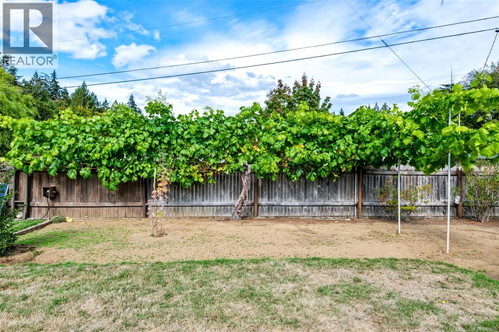 5397 Golden St - 26