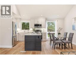 Kitchen - 99 Byron Avenue, Stoney Creek, ON L8J2T2 Photo 9
