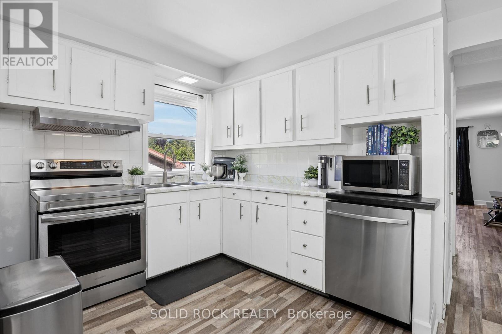 3240 ELIZABETH STREET, Ottawa — photo 10