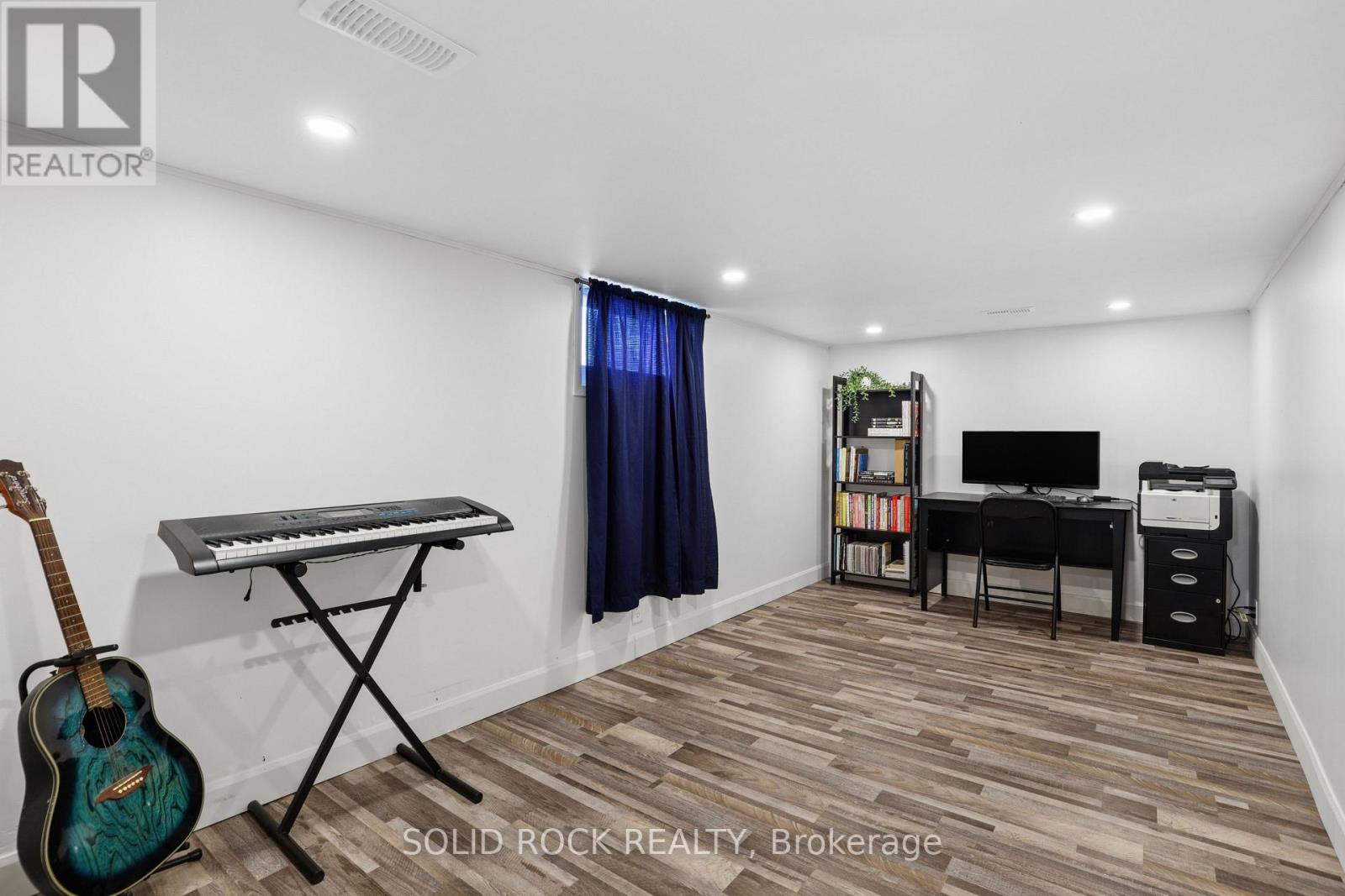 3240 ELIZABETH STREET - Image 23