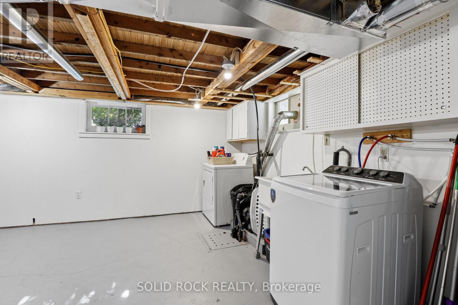 3240 ELIZABETH STREET - Image 24