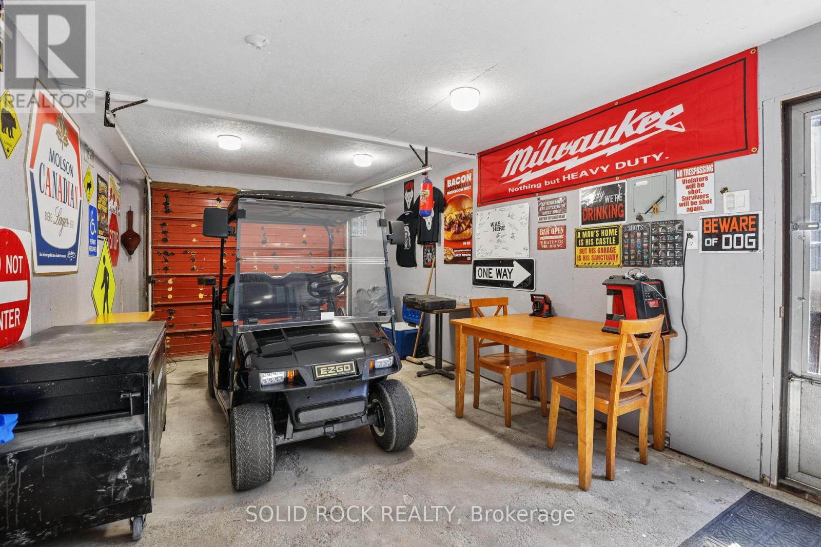 3240 ELIZABETH STREET - Image 31
