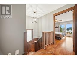 Partial bathroom - 39 Broadview Avenue, Mississauga, ON L5H2S8 Photo 14