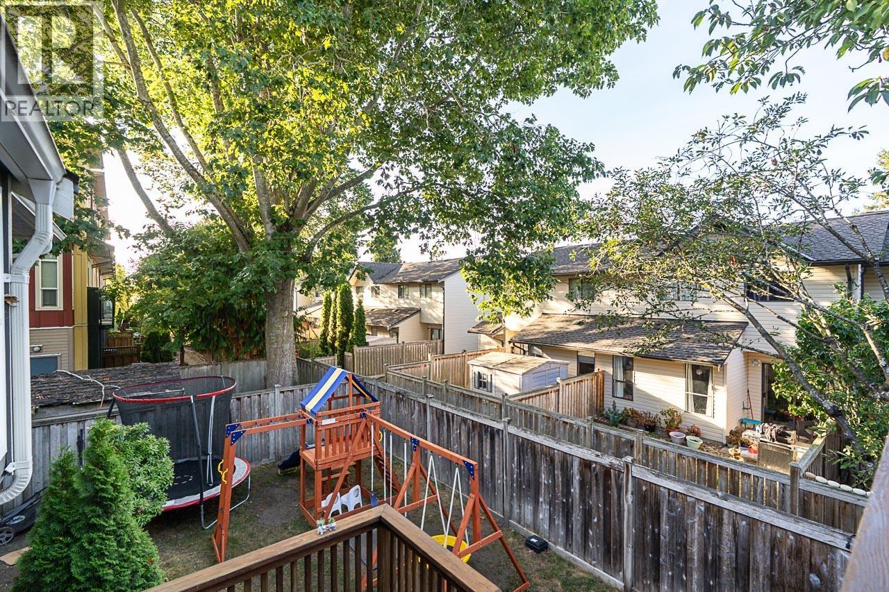#3-5501 LADNER TRUNK Road, Delta