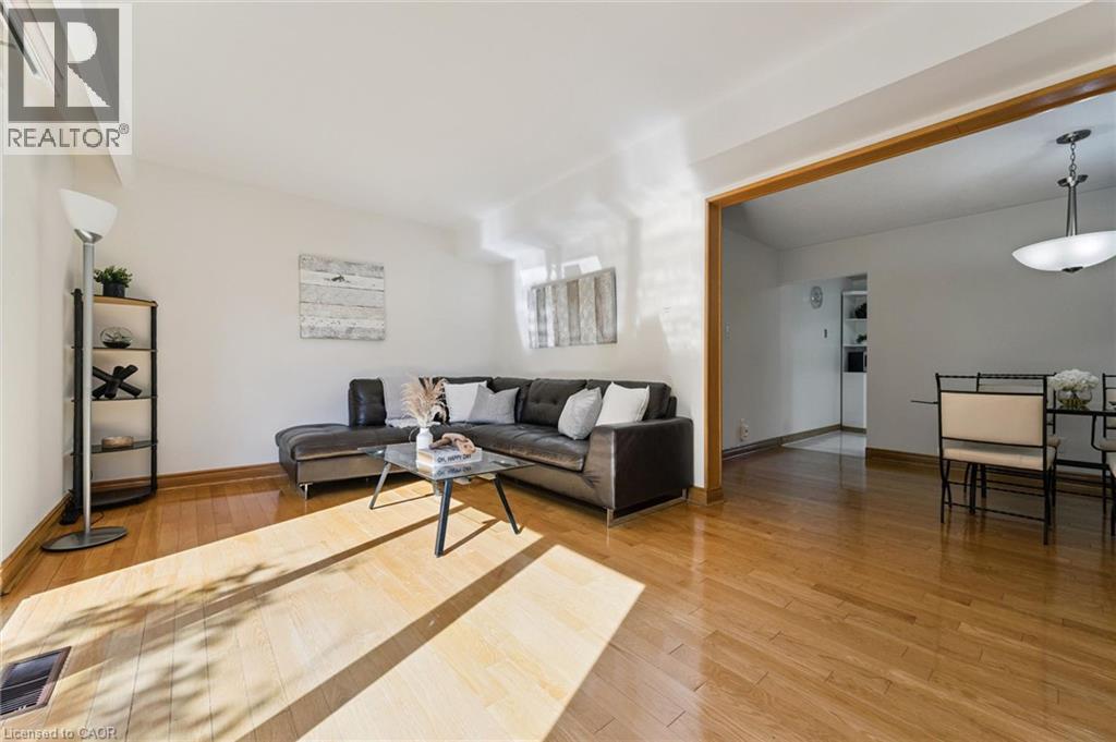 13 BURNT MEADOWAY Unit# 32, North York — photo 4