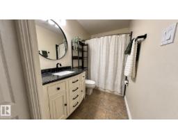#18 9926 80 Av Nw, Edmonton, AB T6E6L5 Photo 7
