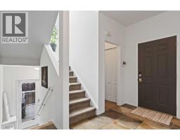 124 38A Avenue SW - photo 3