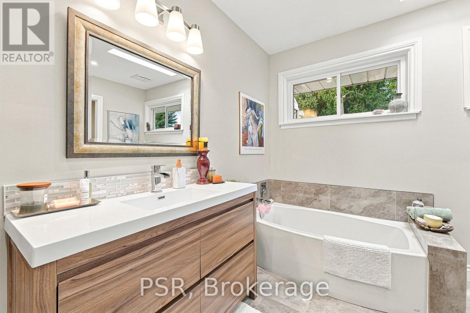 15 VALLEYVIEW ROAD - 16