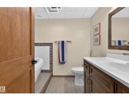 51149 Rge Road 231, Rural Strathcona County, AB T8B1K5 Photo 35