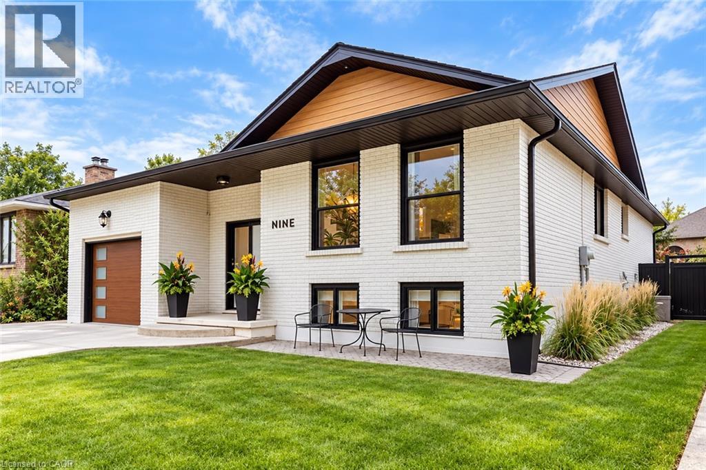 9 MIDWAY Street, Hamilton