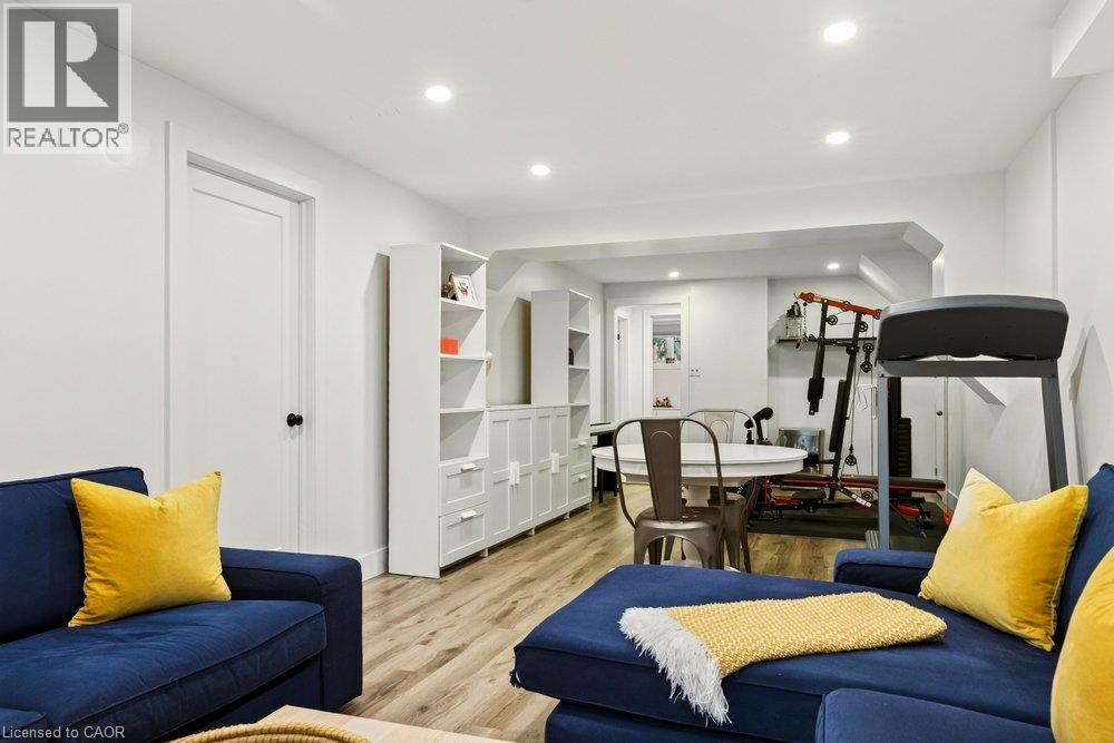 9 MIDWAY Street - Image 37
