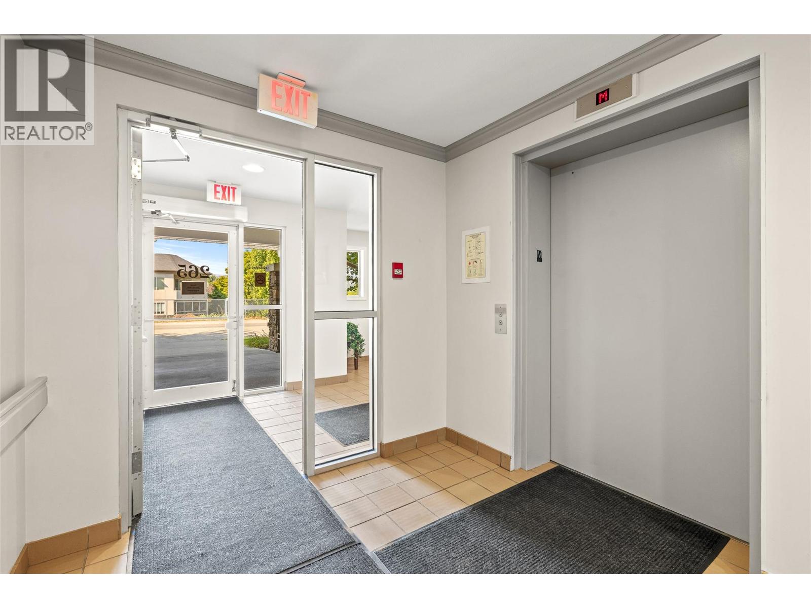 #401 265 Froelich Road - Image 4