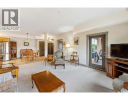 Full bathroom - 873 Forestbrook Drive Unit# 204, Penticton, BC V2A2E9 Photo 8