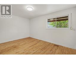 1312 Avenue R Avenue, Ottawa, ON K1G0B9 Photo 8