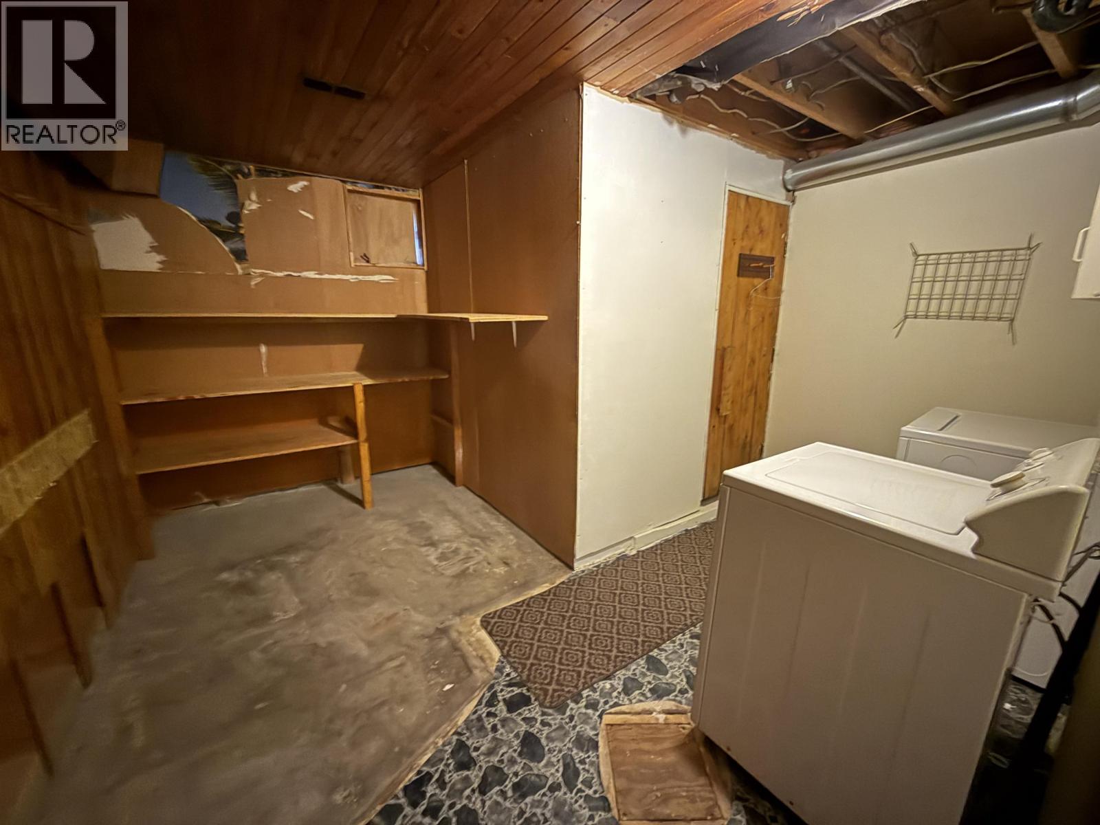 1746 IRWIN STREET - 31