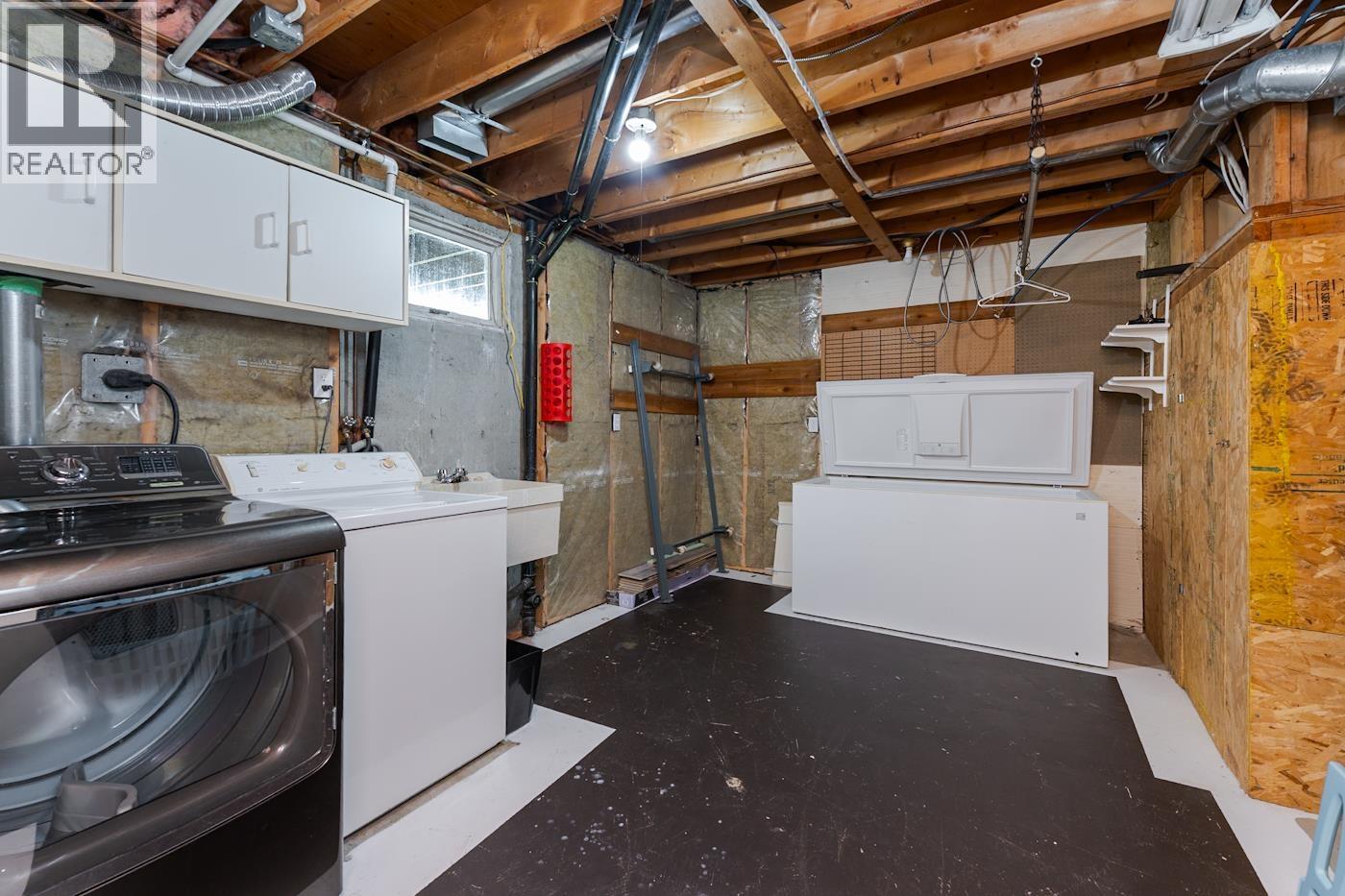8068 PRINCETON CRESCENT - Image 29