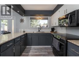Den - 8068 Princeton Crescent, Prince George, BC V2N3W5 Photo 8