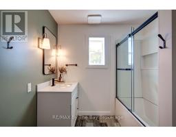 2574 Fairgrounds Road South Road S, Clearview, ON L0M1G0 Photo 18