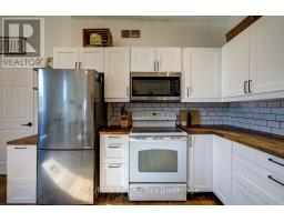 2574 Fairgrounds Road South Road S, Clearview, ON L0M1G0 Photo 7