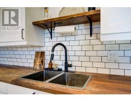 2574 Fairgrounds Road South Road S, Clearview, ON L0M1G0 Photo 8