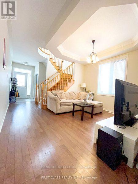 18 MAGNOTTA ROAD, Markham (Cachet) — photo 2