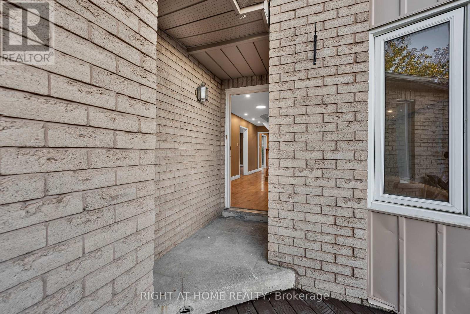 45 BLAIR CRESCENT, Barrie (Grove East) — photo 3