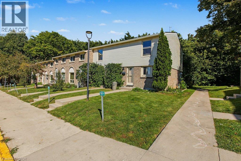 165 GREEN VALLEY Drive Unit# 73, Kitchener — photo 3