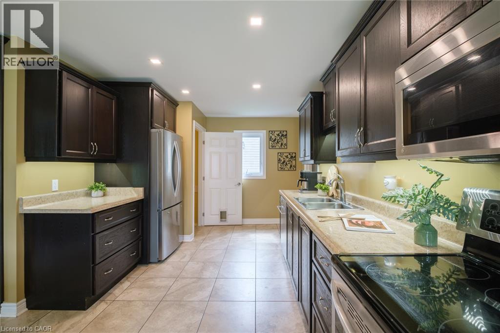 78 OAK Street, Simcoe — photo 9