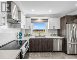 67 Bigham Crescent, Toronto, ON M9C5C5 Photo 13
