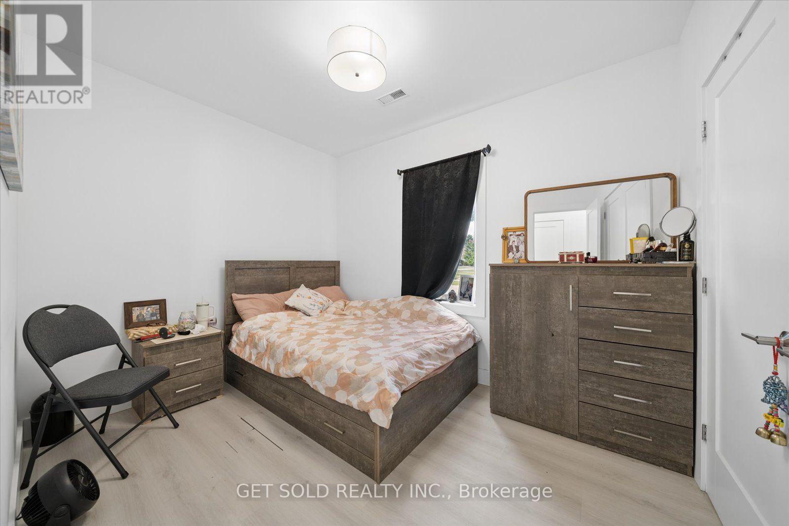 15 BURRARD ROAD, Toronto (Elms-Old Rexdale) — photo 11