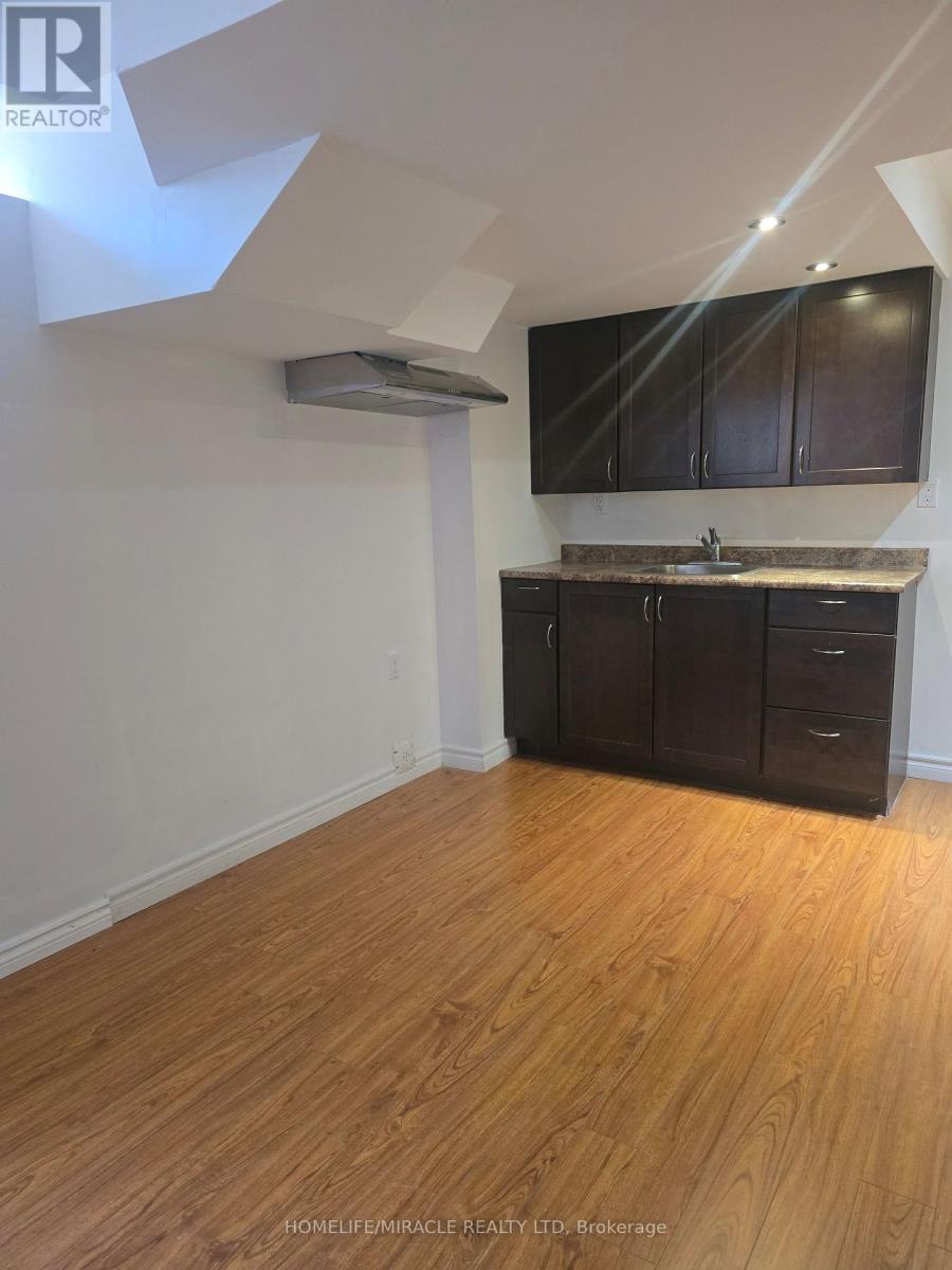 BSMT - 7218 LULWORTH COURT, Mississauga (Meadowvale Village) — photo 2