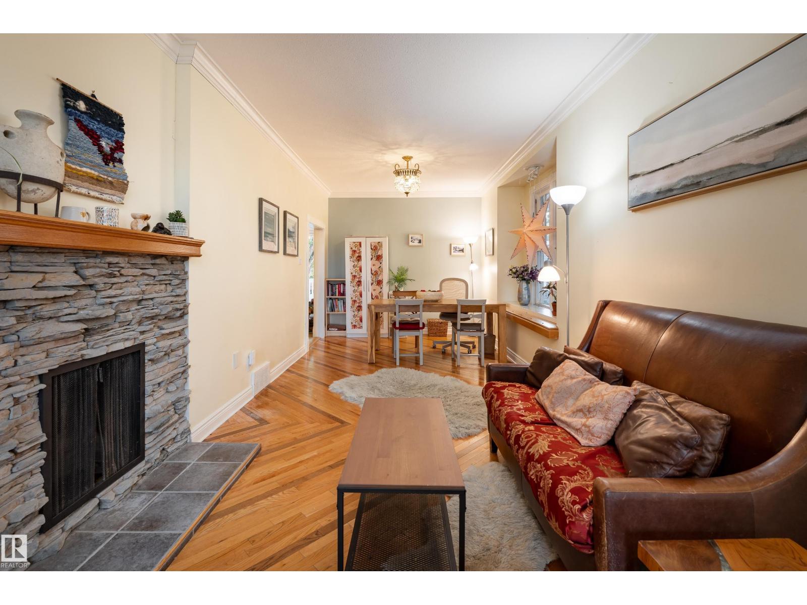 11225 127 ST NW photo 14